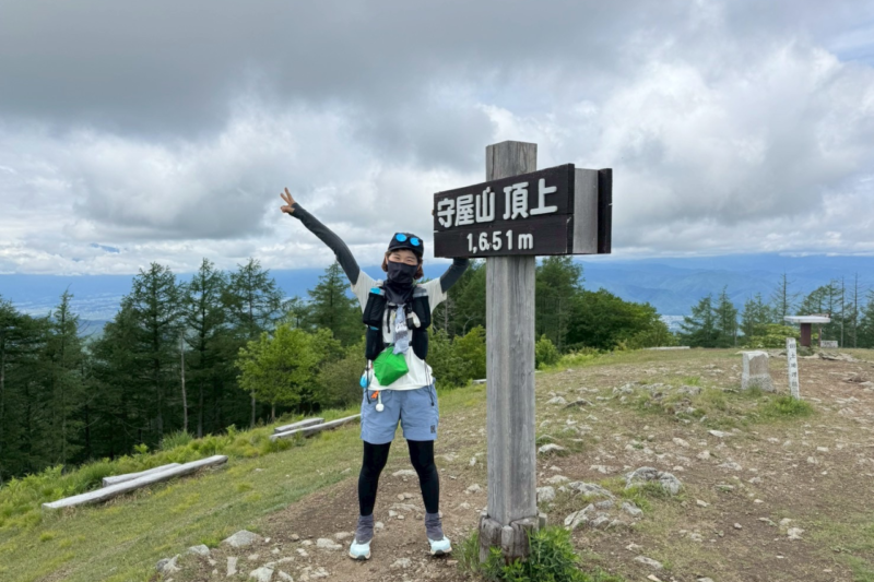 守屋山山頂　西峰