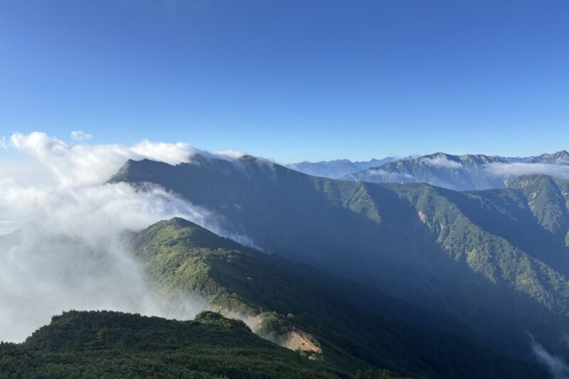 鹿島槍ヶ岳 稜線 雲海